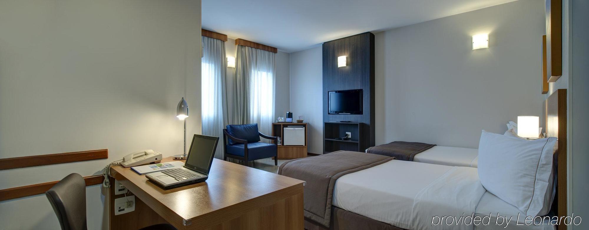 Holiday Inn Express Avenida Sumare São Paulo Extérieur photo